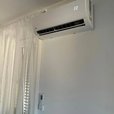 2 Minute Walk To Stradun