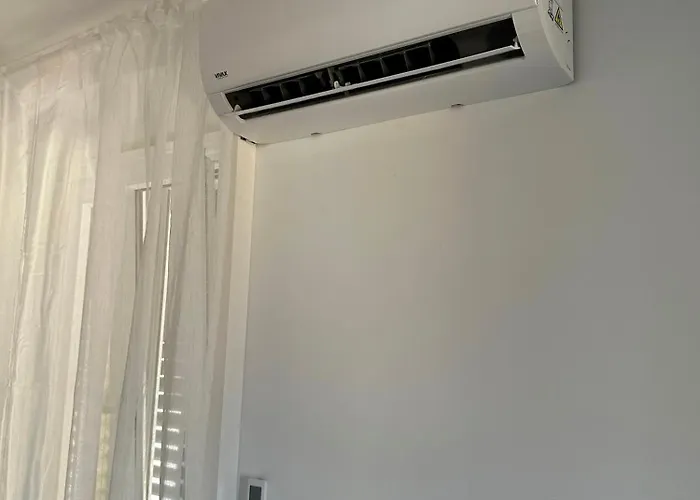 2 Minute Walk To Stradun