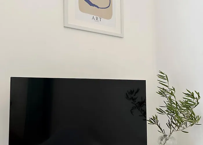 2 Minute Walk To Stradun 3*