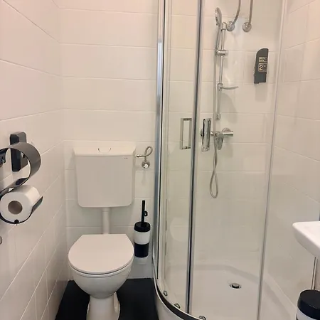 2 Minute Walk To Stradun Bed & Breakfast 3*